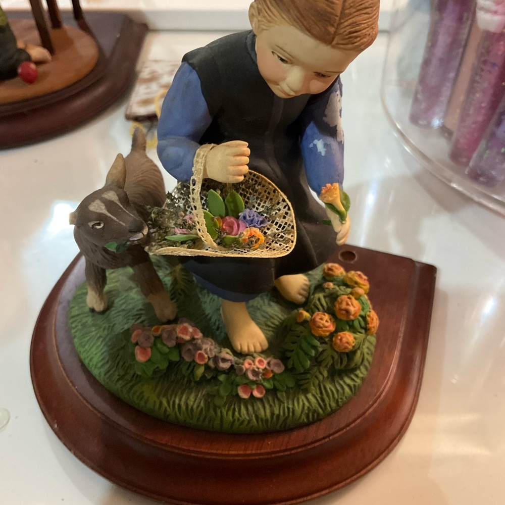 Serene Blue and Green Garden Decor Accent